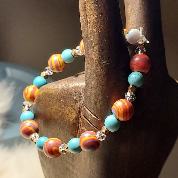 Handmade crystal bracelet. - Picture 2 of 4